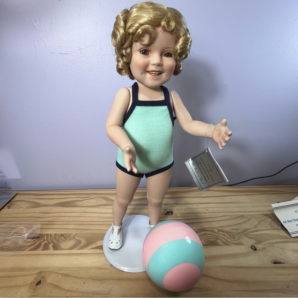 Bathing Beauty The Shirley Temple Doll by Danbury Mint 17"